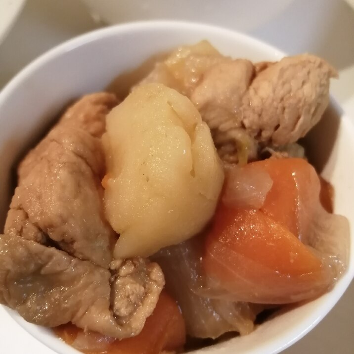 豚肉で作る肉じゃが